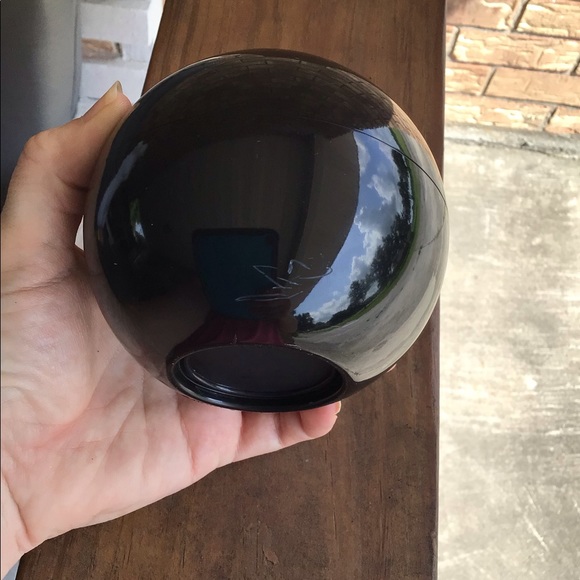 8 Ball - Picture 3 of 3